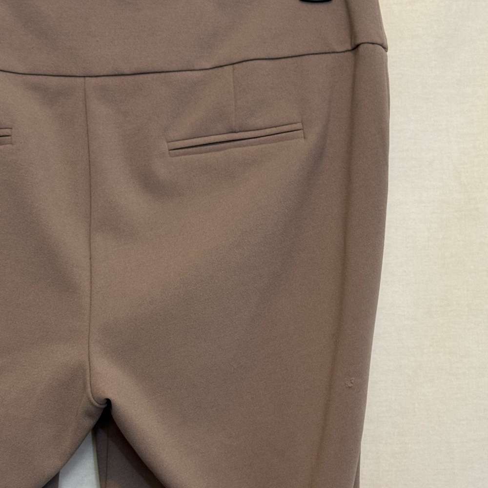 B-208 SoHo Tan Elastic Waist Pull On Cropped Pants Size XL - Picture 10 of 13